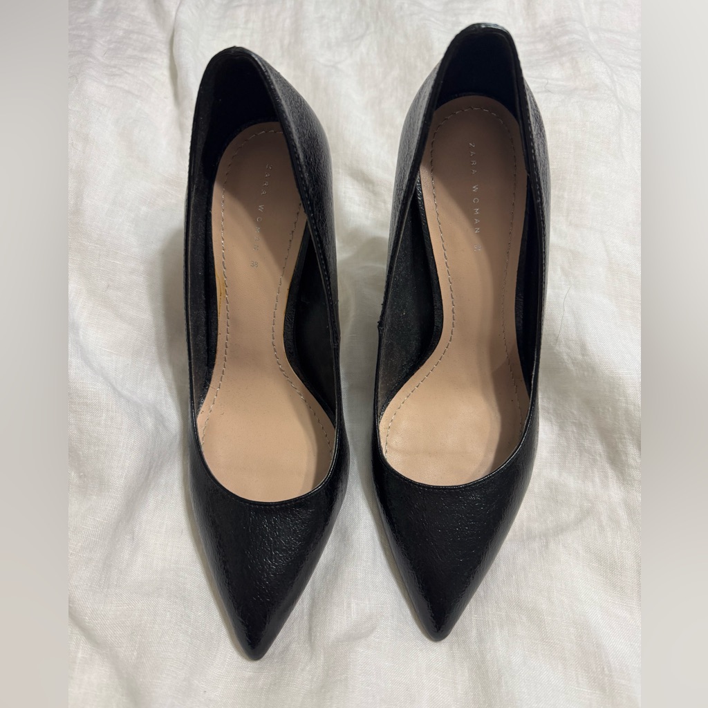 Zara Woman Black Pumps 38